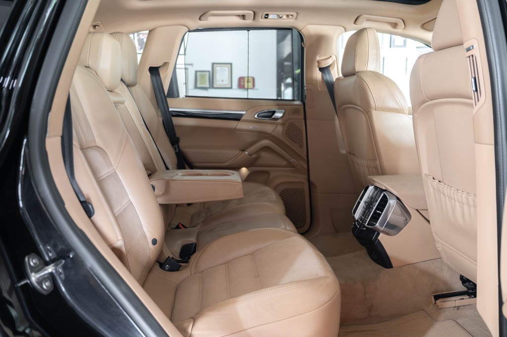 Porsche Cayenne Diesel Platinum Edition