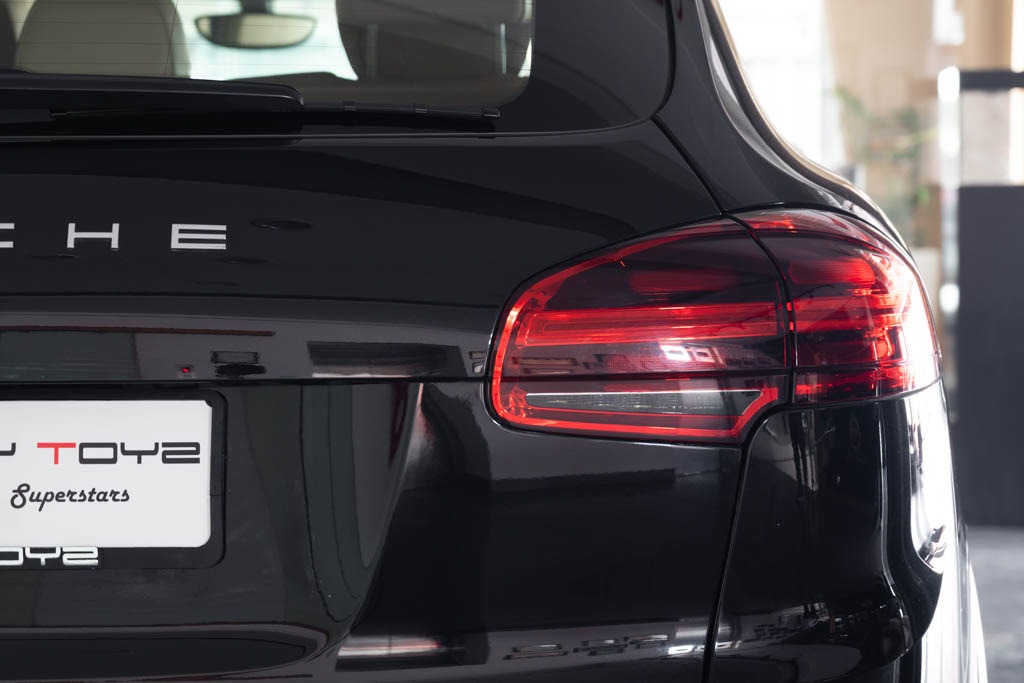 Porsche Cayenne Diesel Platinum Edition