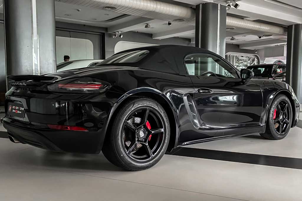 PORSCHE 718 BOXSTER