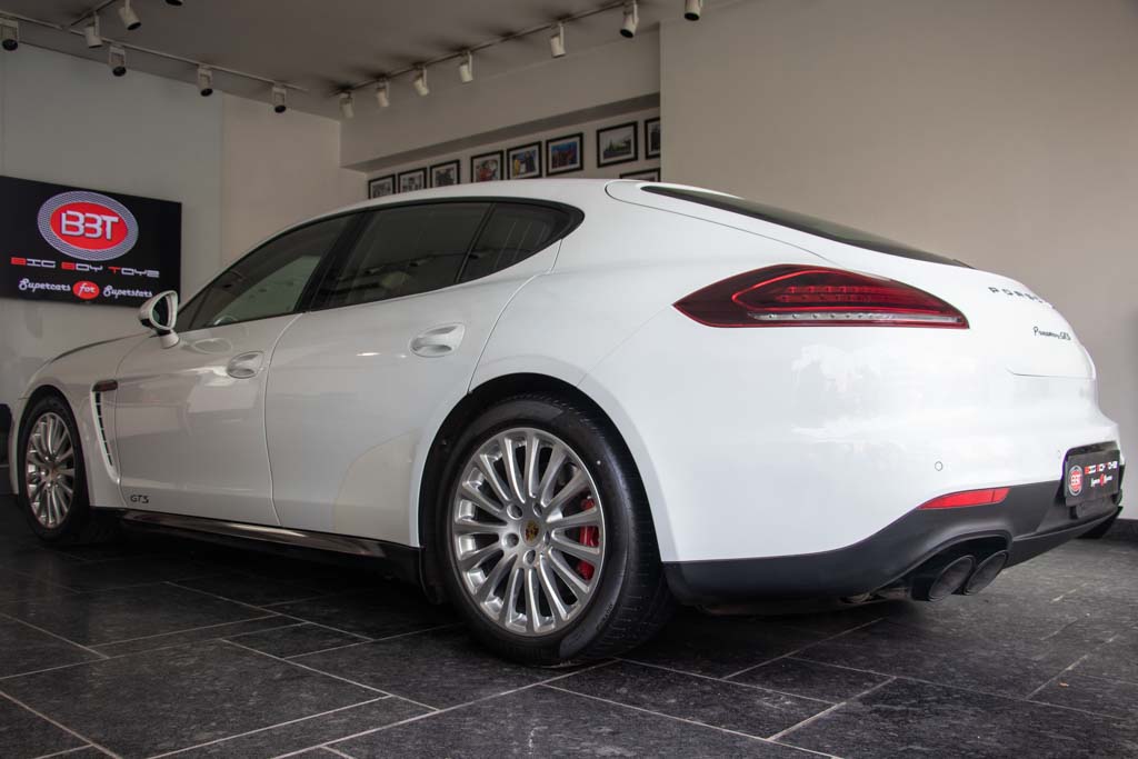 Porsche Panamera GTS 