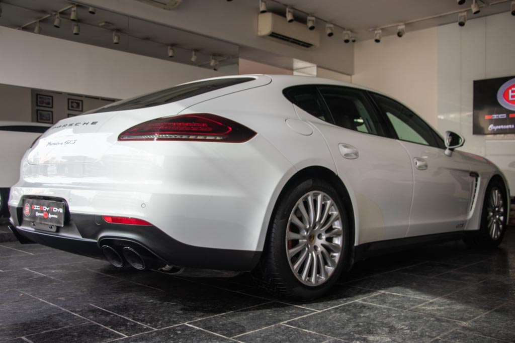 Porsche Panamera GTS 