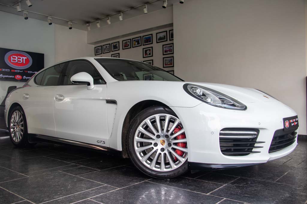Porsche Panamera GTS 