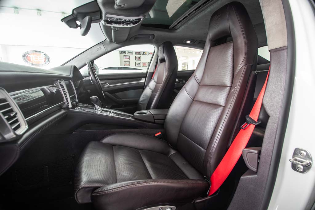 Porsche Panamera GTS 