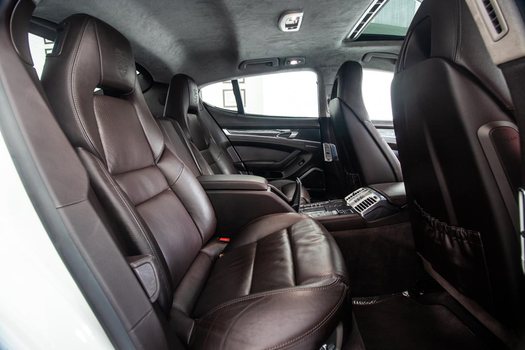 Porsche Panamera GTS 