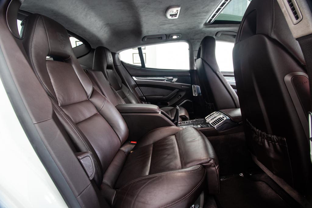 Porsche Panamera GTS 