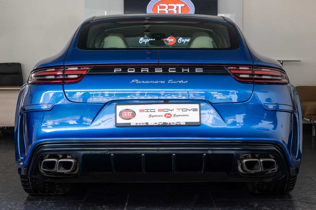 PORSCHE PANAMERA TURBO