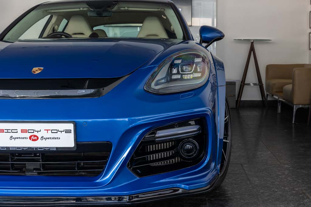 PORSCHE PANAMERA TURBO