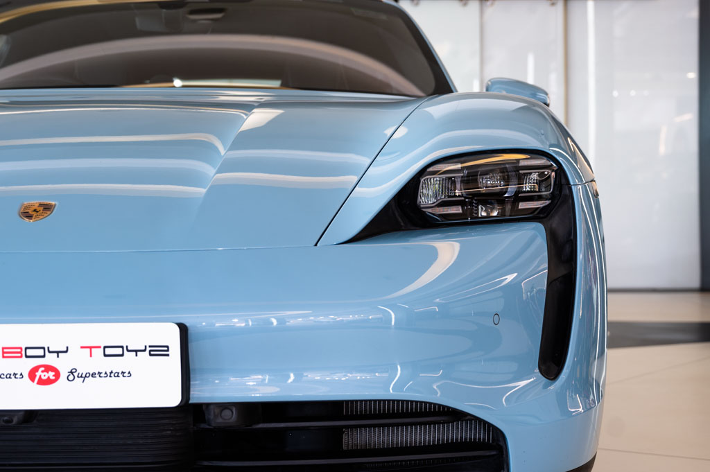 Porsche Taycan RWD