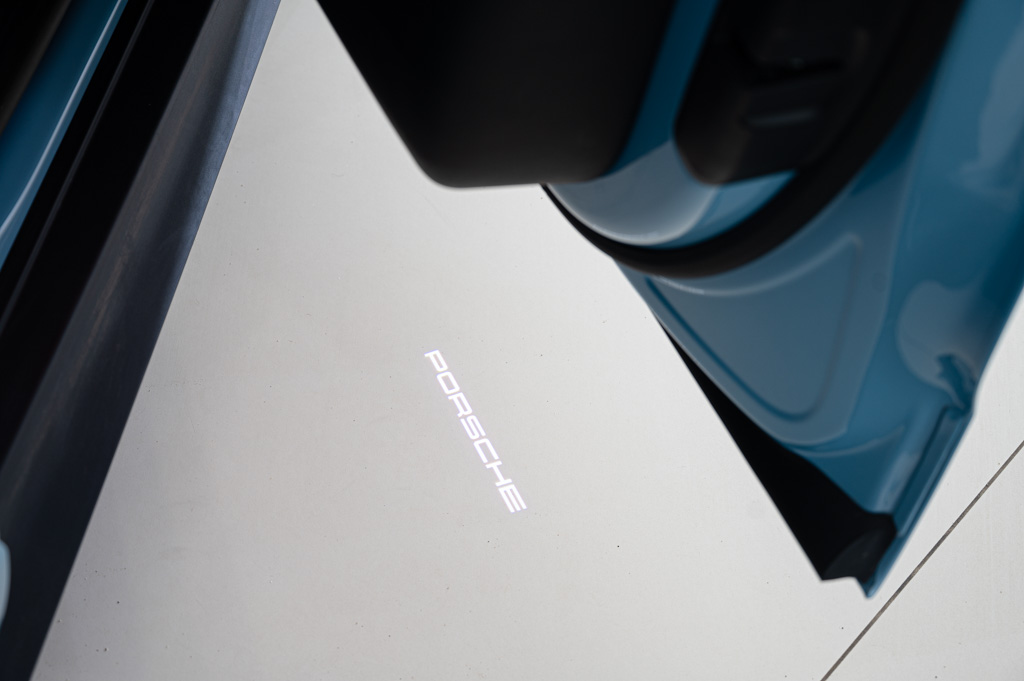 Porsche Taycan RWD
