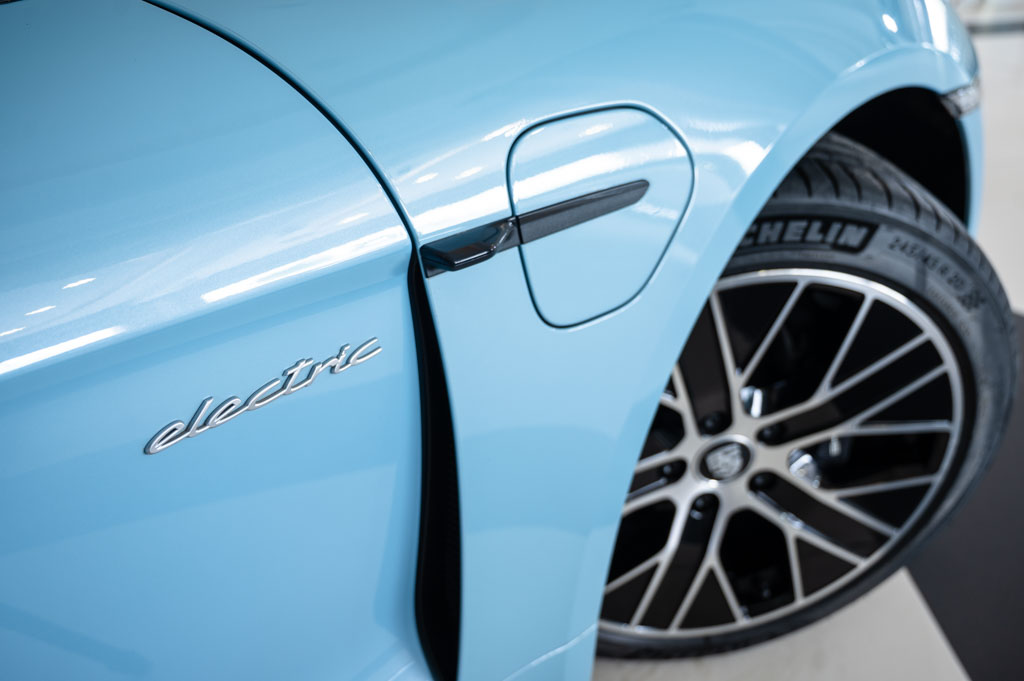 Porsche Taycan RWD