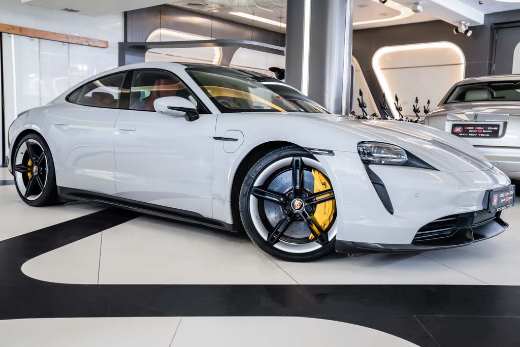 Porsche Taycan Turbo S