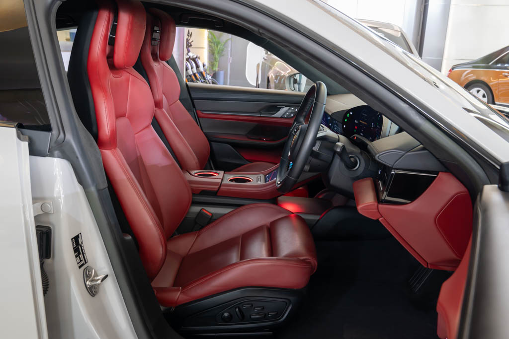 Porsche Taycan Turbo S