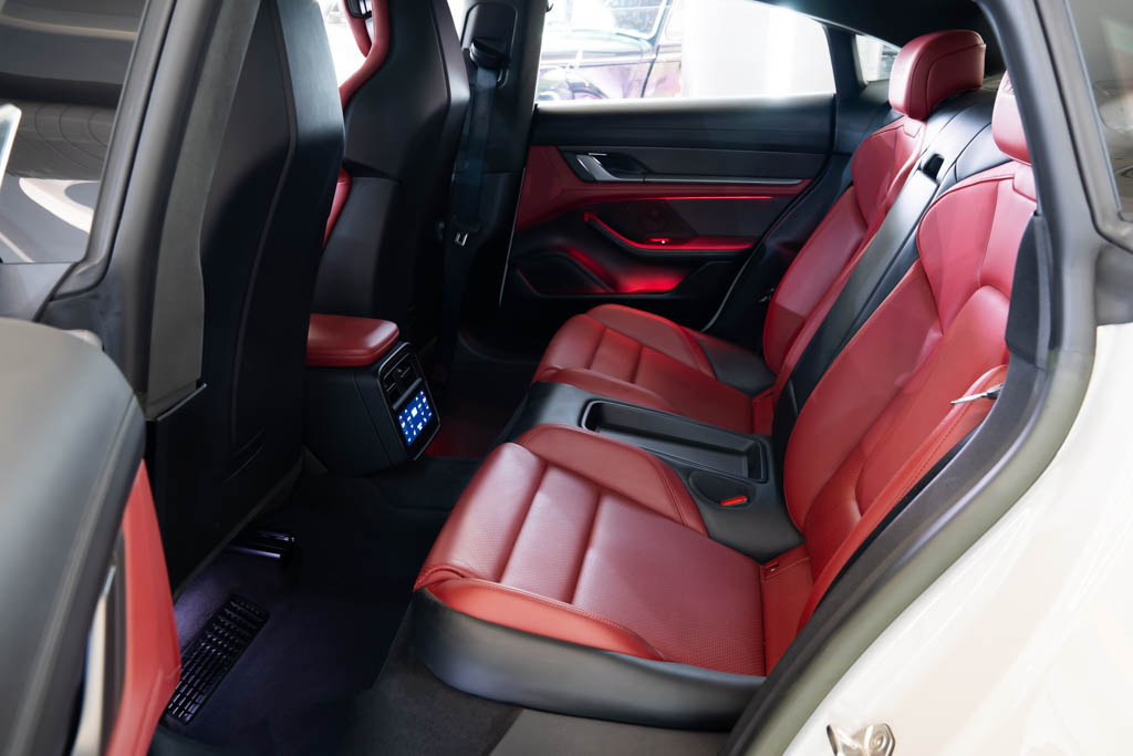 Porsche Taycan Turbo S