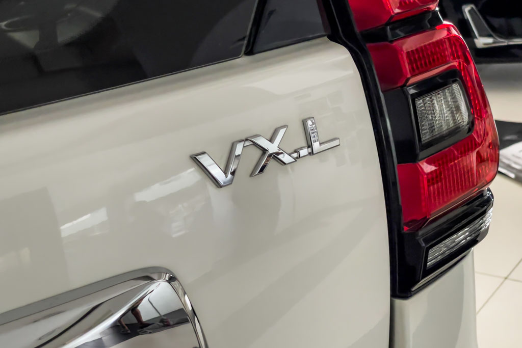 Toyota Land Cruiser Prado VXL