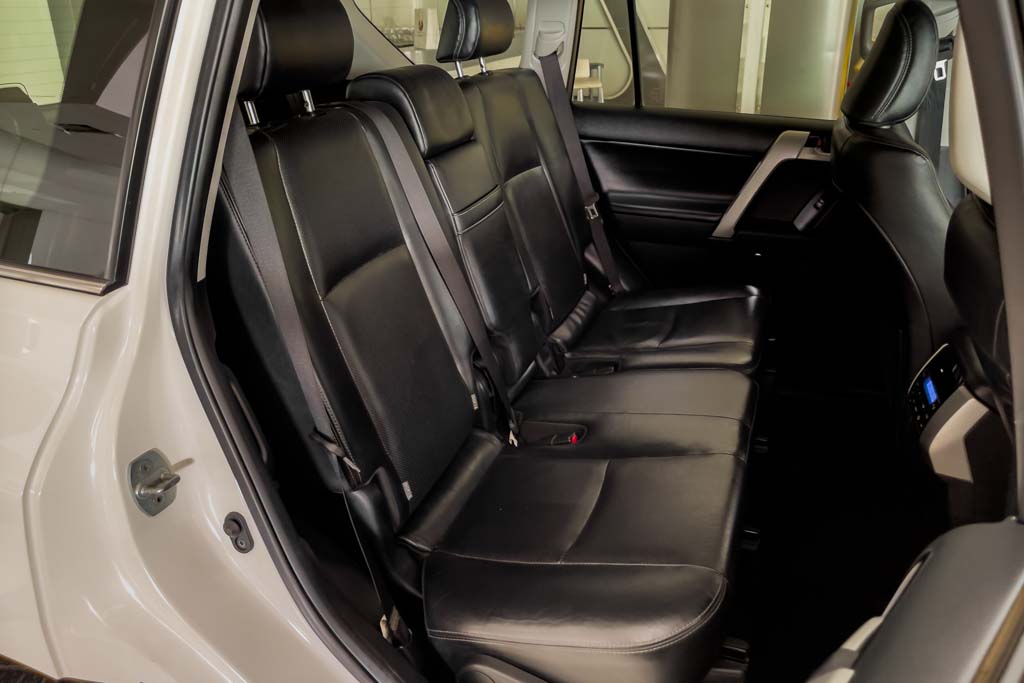 Toyota Land Cruiser Prado VXL