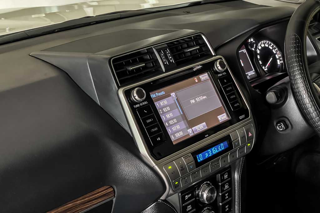 Toyota Land Cruiser Prado VXL