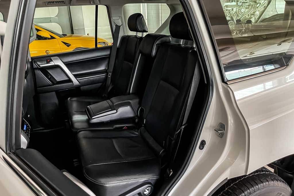 Toyota Land Cruiser Prado VXL