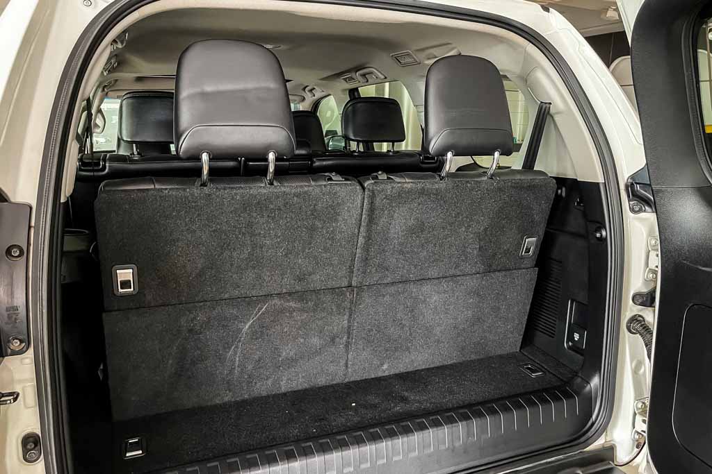 Toyota Land Cruiser Prado VXL