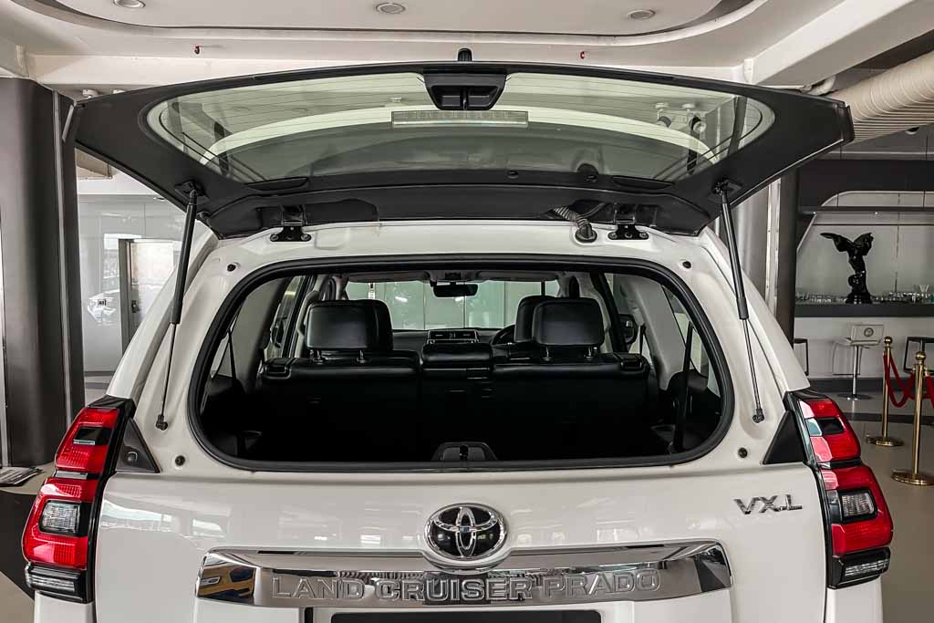 Toyota Land Cruiser Prado VXL