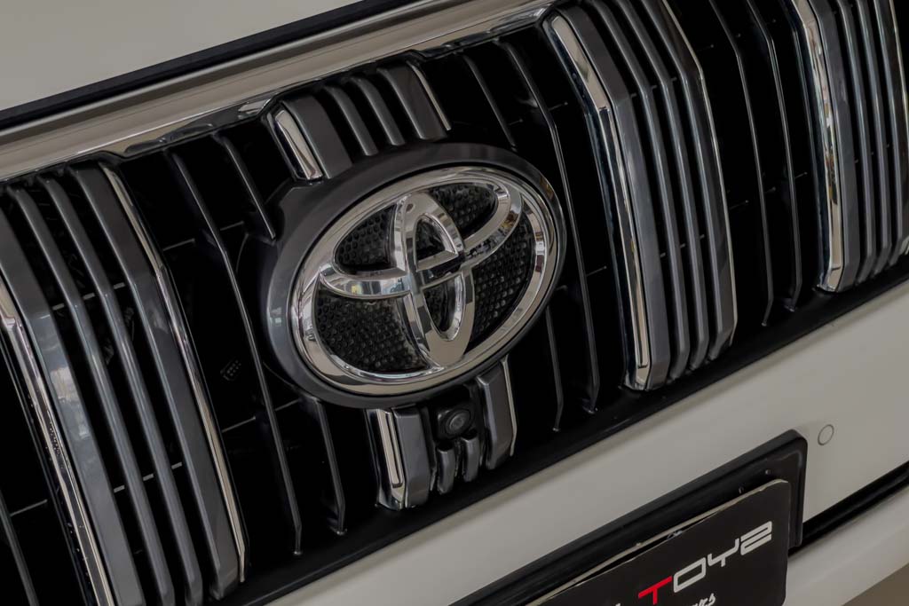 Toyota Land Cruiser Prado VXL