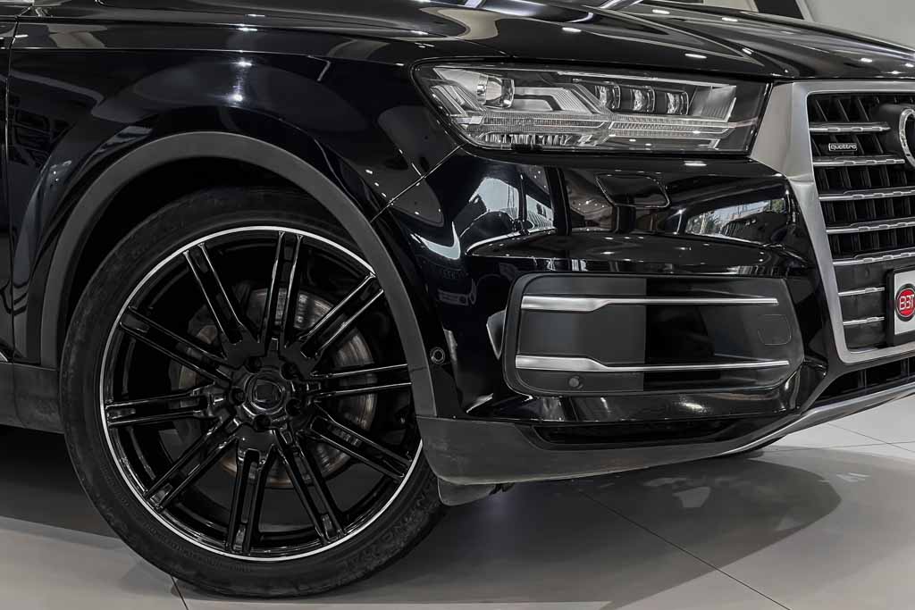 AUDI Q7 TECHNOLOGY PACK