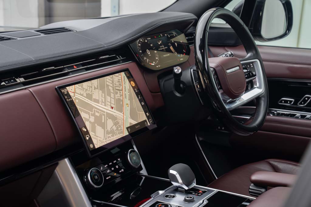 Range Rover HSE LWB D350