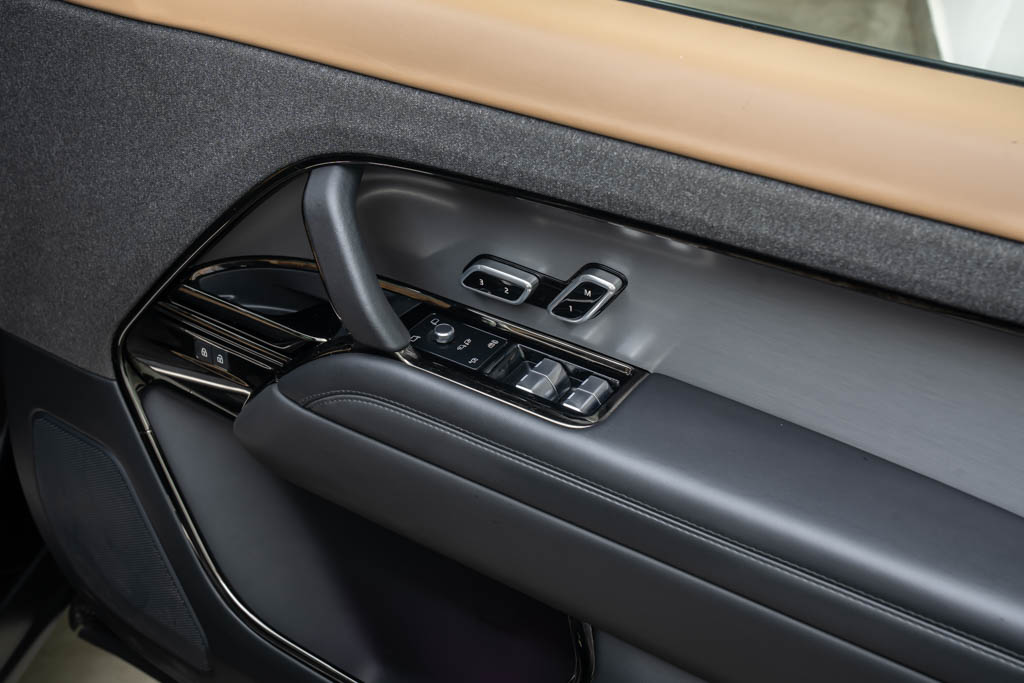 RANGE ROVER SPORT SE