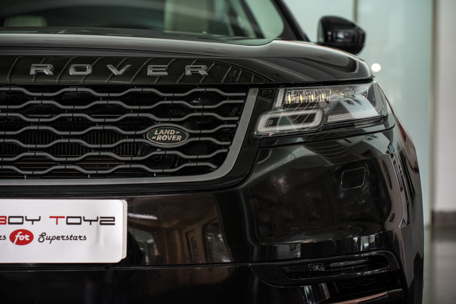 LAND ROVER RANGE ROVER VELAR