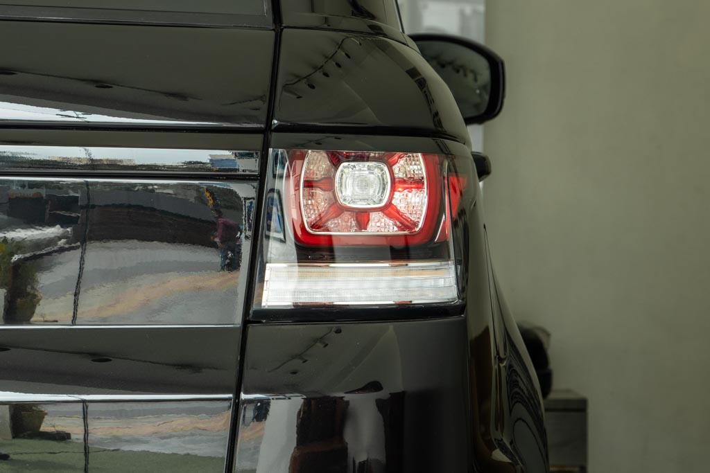 RANGE ROVER SPORT SVR