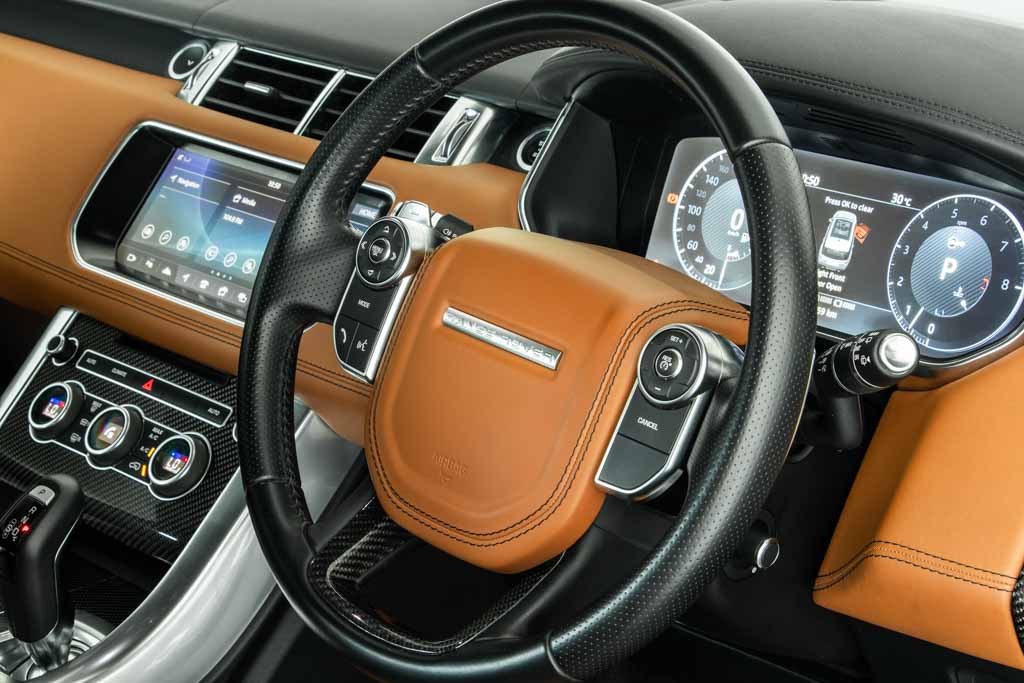 RANGE ROVER SPORT SVR