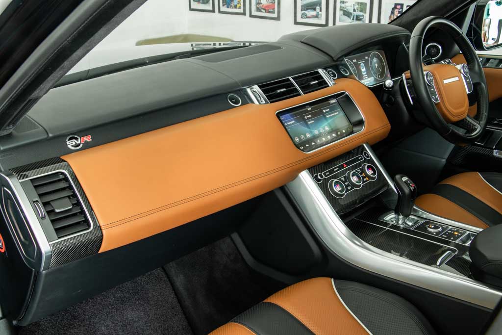 RANGE ROVER SPORT SVR