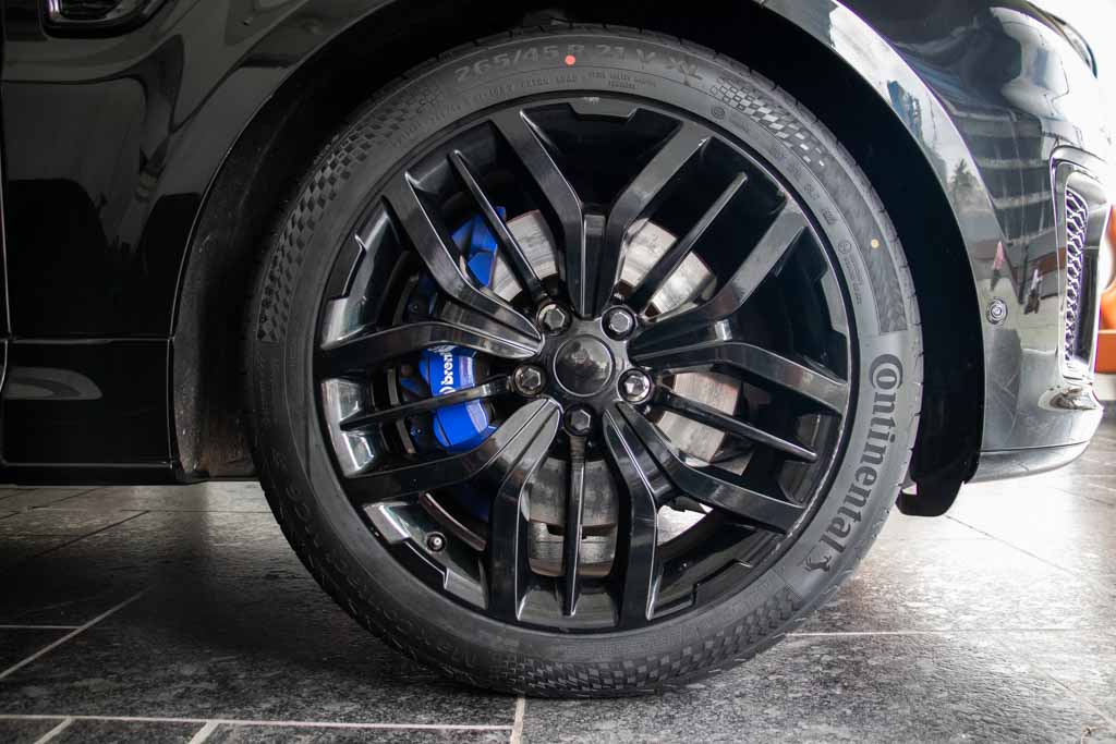 RANGE ROVER SPORT SVR