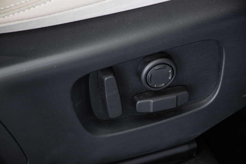 Range Rover Velar P250 R-Dynamic