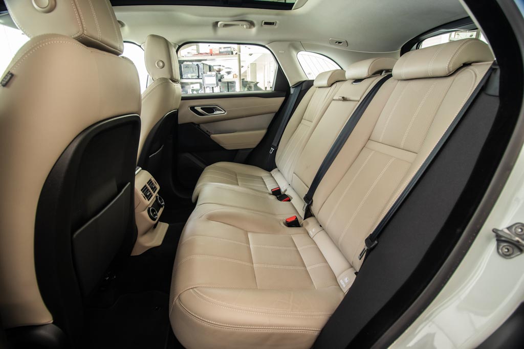 Range Rover Velar P250 R-Dynamic