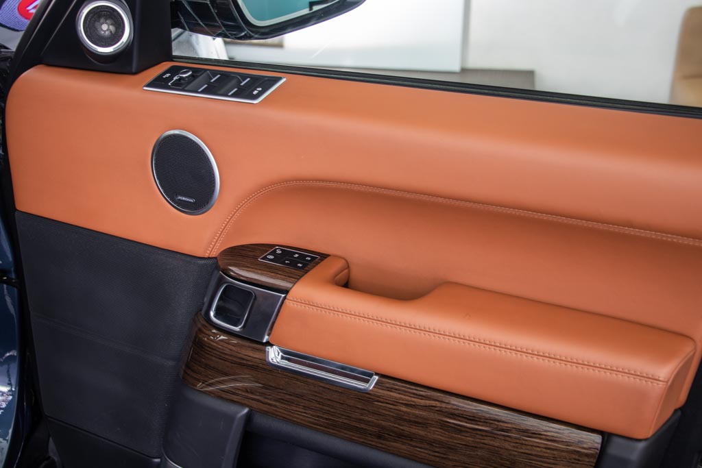 Range Rover Vogue SV Autobiograhy