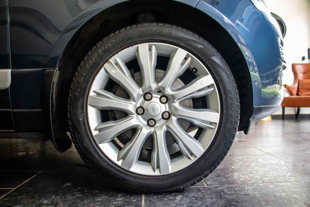 Range Rover Vogue SV Autobiograhy