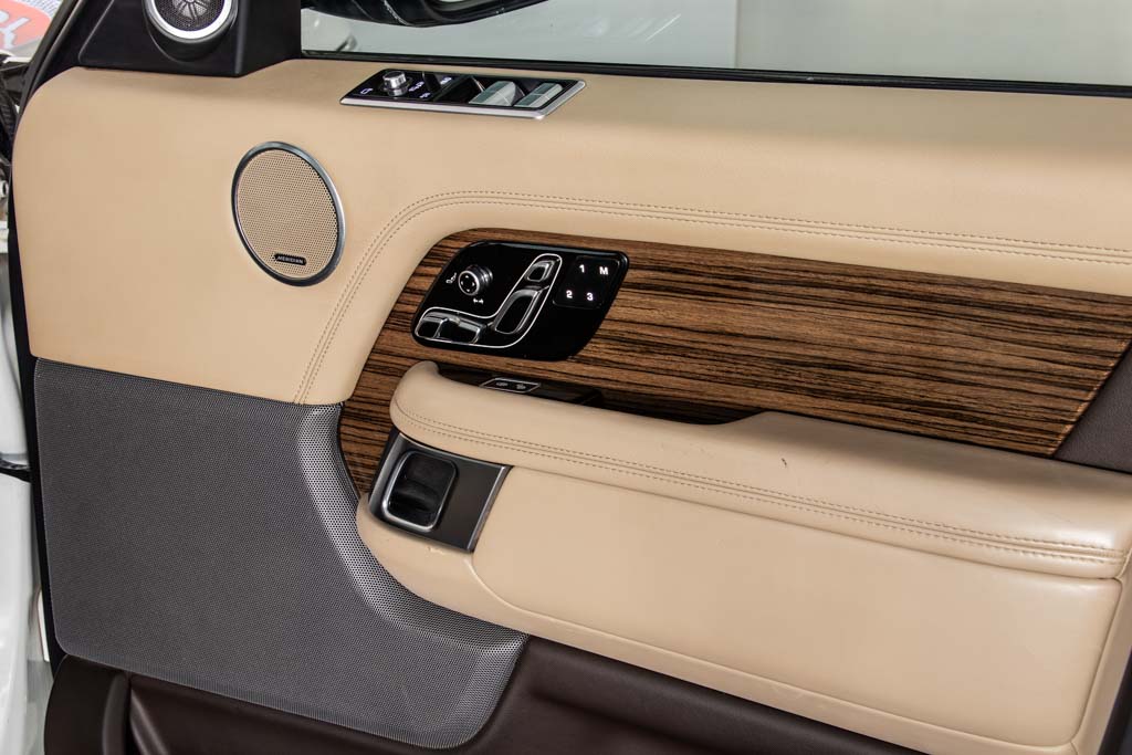 Land Rover Range Rover Vogue LWB SE