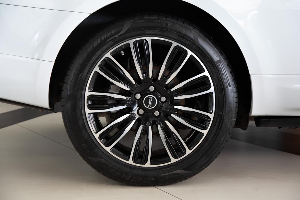 Land Rover Range Rover Sport SE