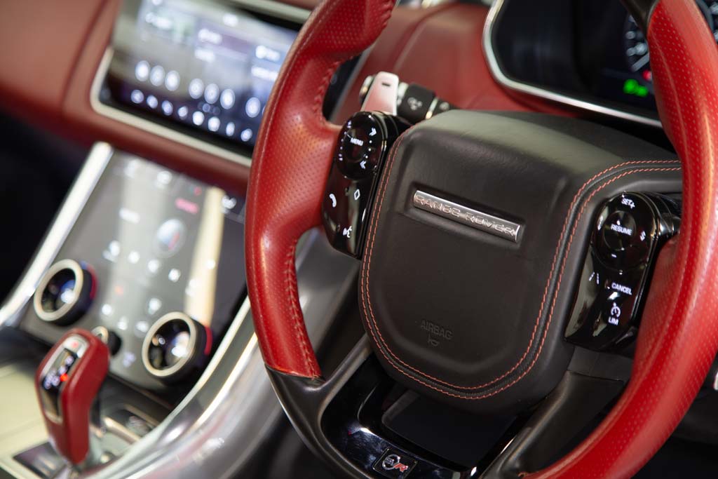 Land Rover Range Rover Sport SVR