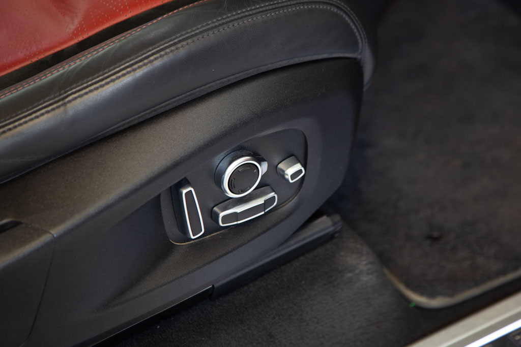 Land Rover Range Rover Sport SVR