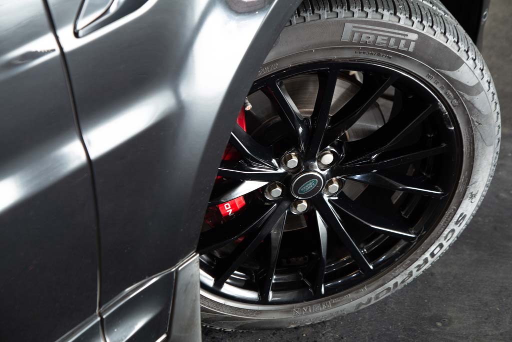 Land Rover Range Rover Sport SVR