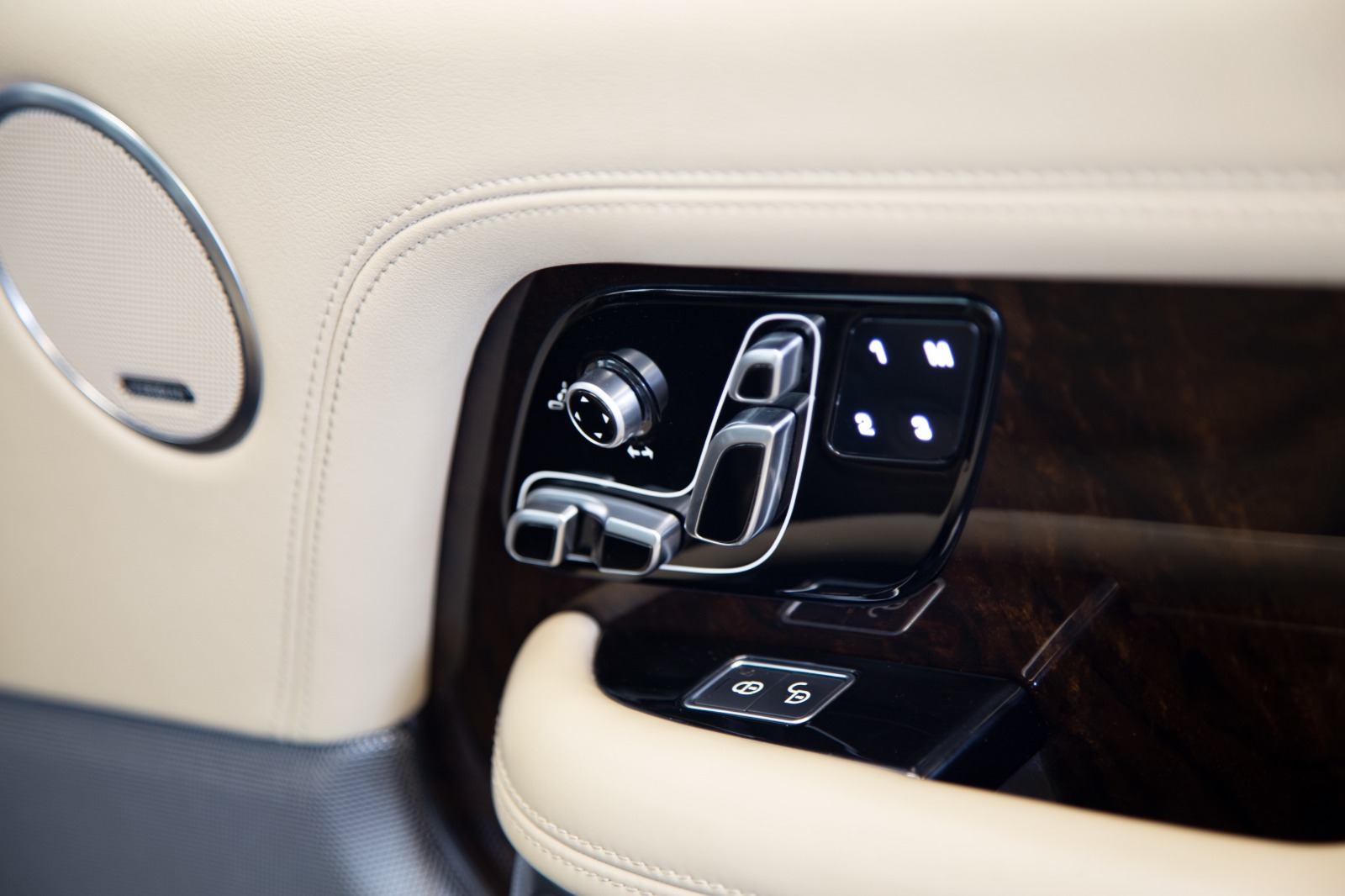 Land Rover Range Rover Vogue LWB