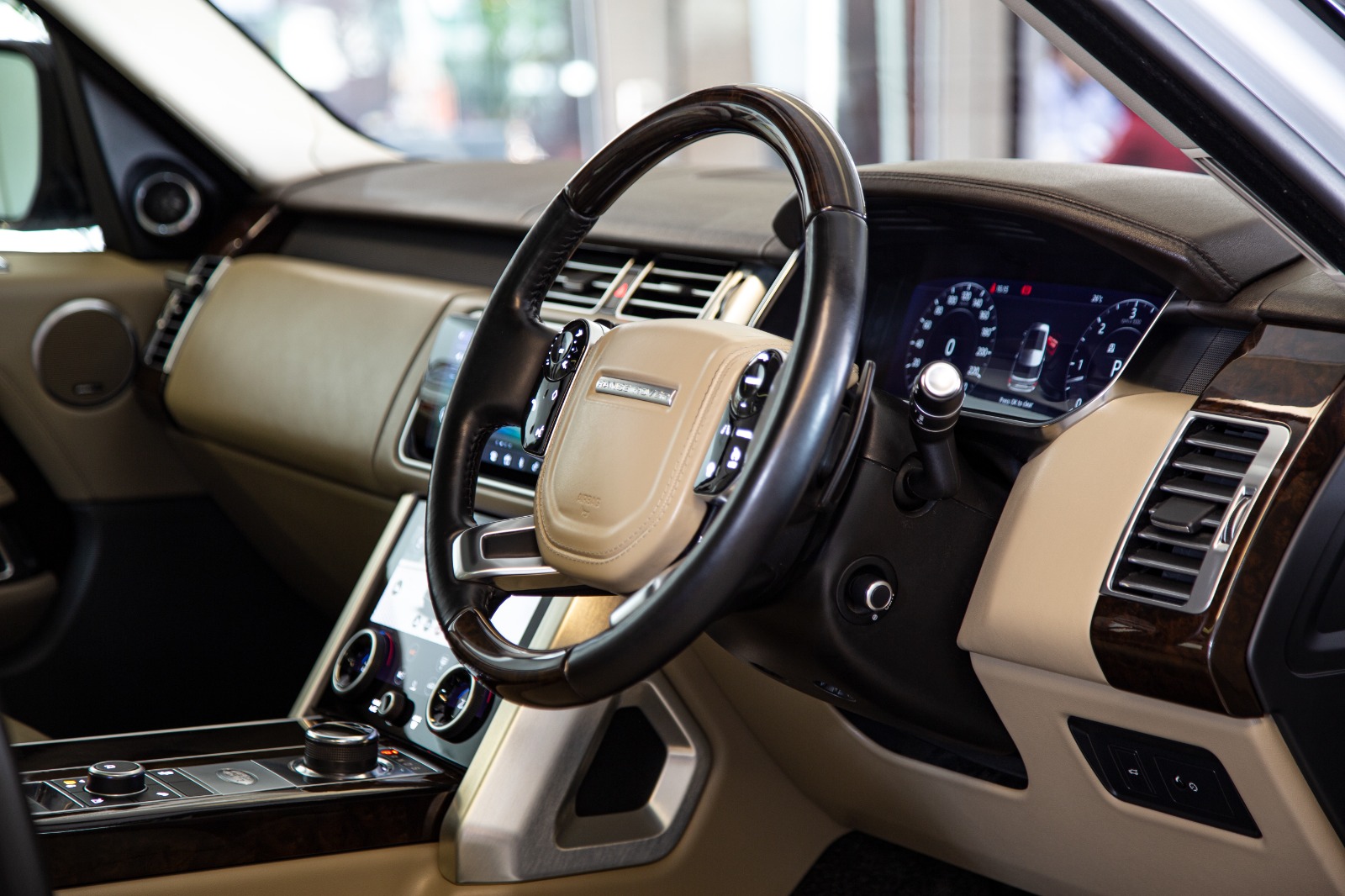 Land Rover Range Rover Vogue LWB