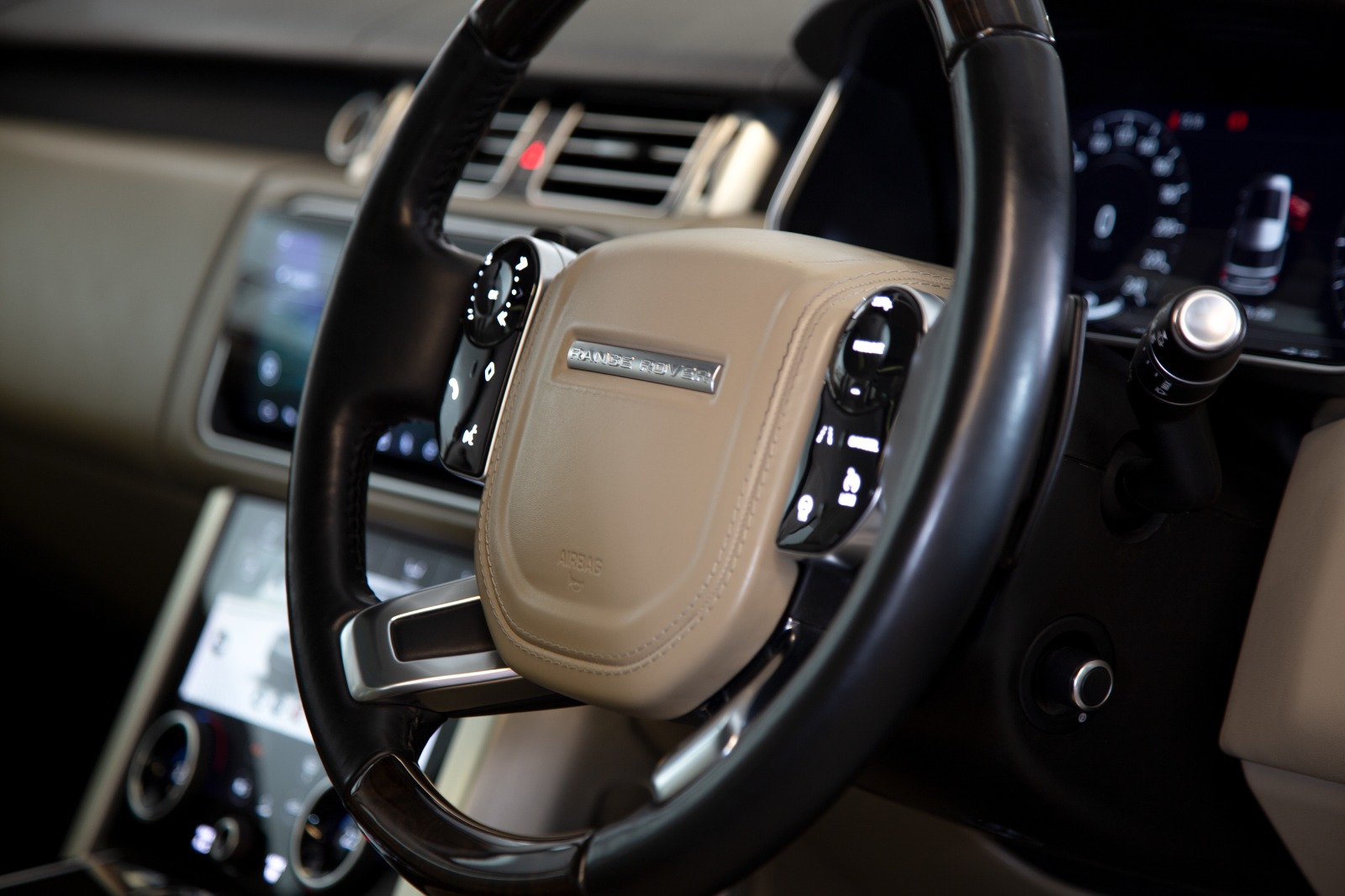 Land Rover Range Rover Vogue LWB