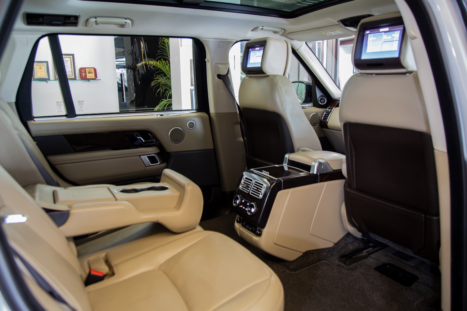 Land Rover Range Rover Vogue LWB