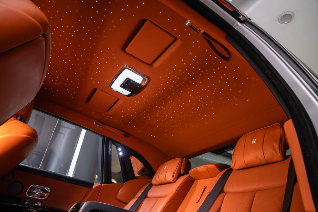 Rolls Royce Phantom VIII 1 of 1