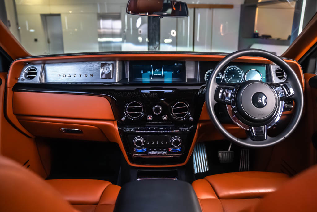 Rolls Royce Phantom VIII 1 of 1