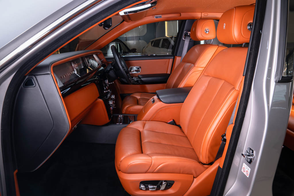 Rolls Royce Phantom VIII 1 of 1