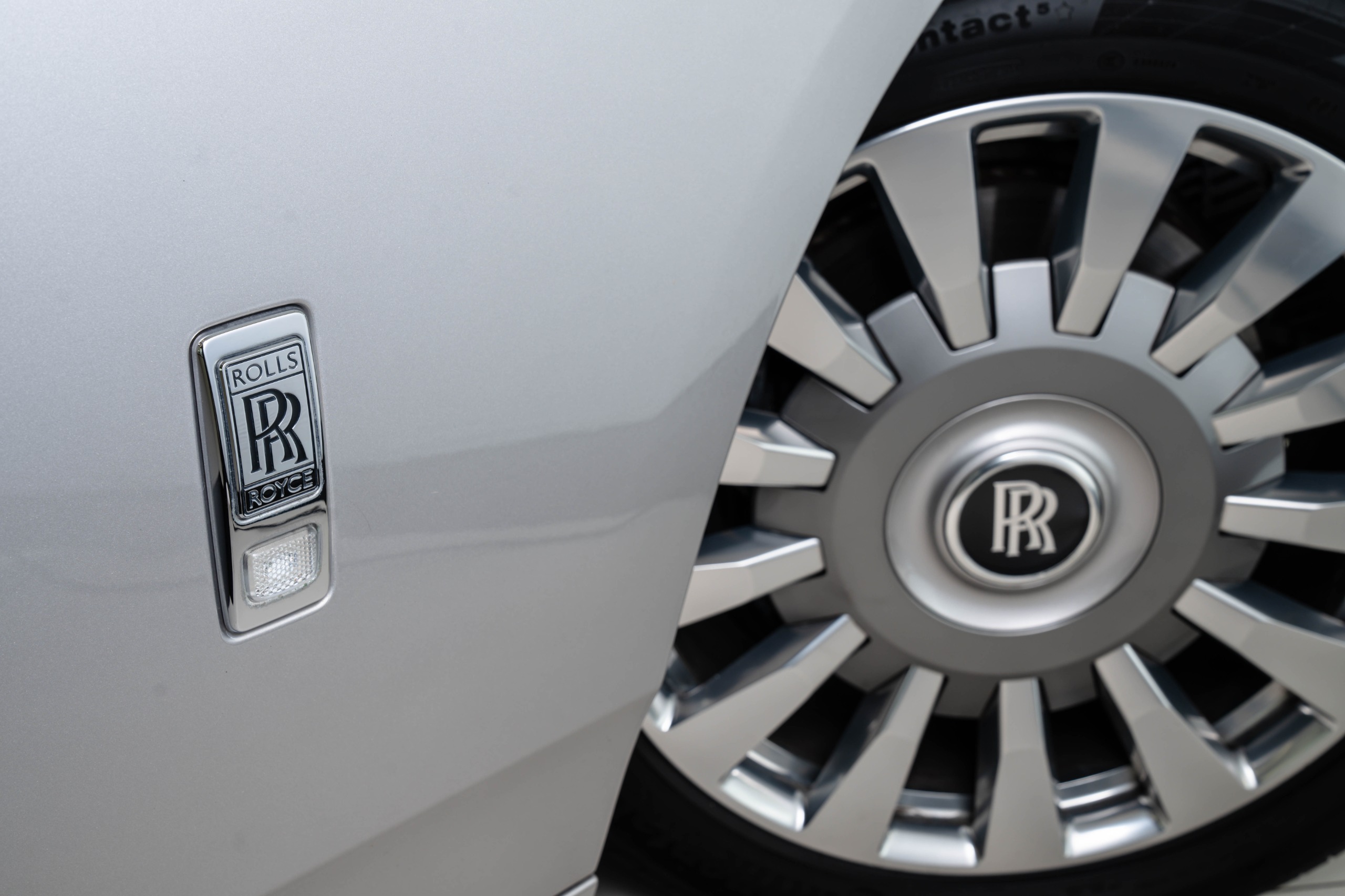 Rolls Royce Phantom VIII 1 of 1