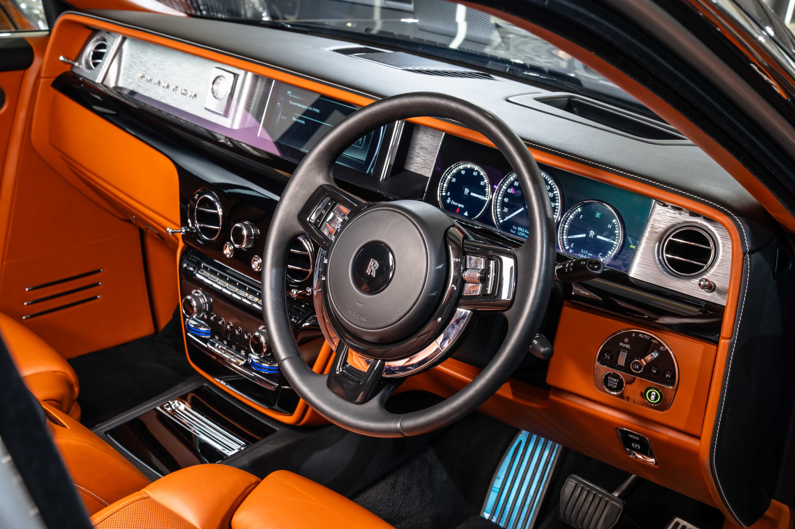 Rolls Royce Phantom VIII 1 of 1